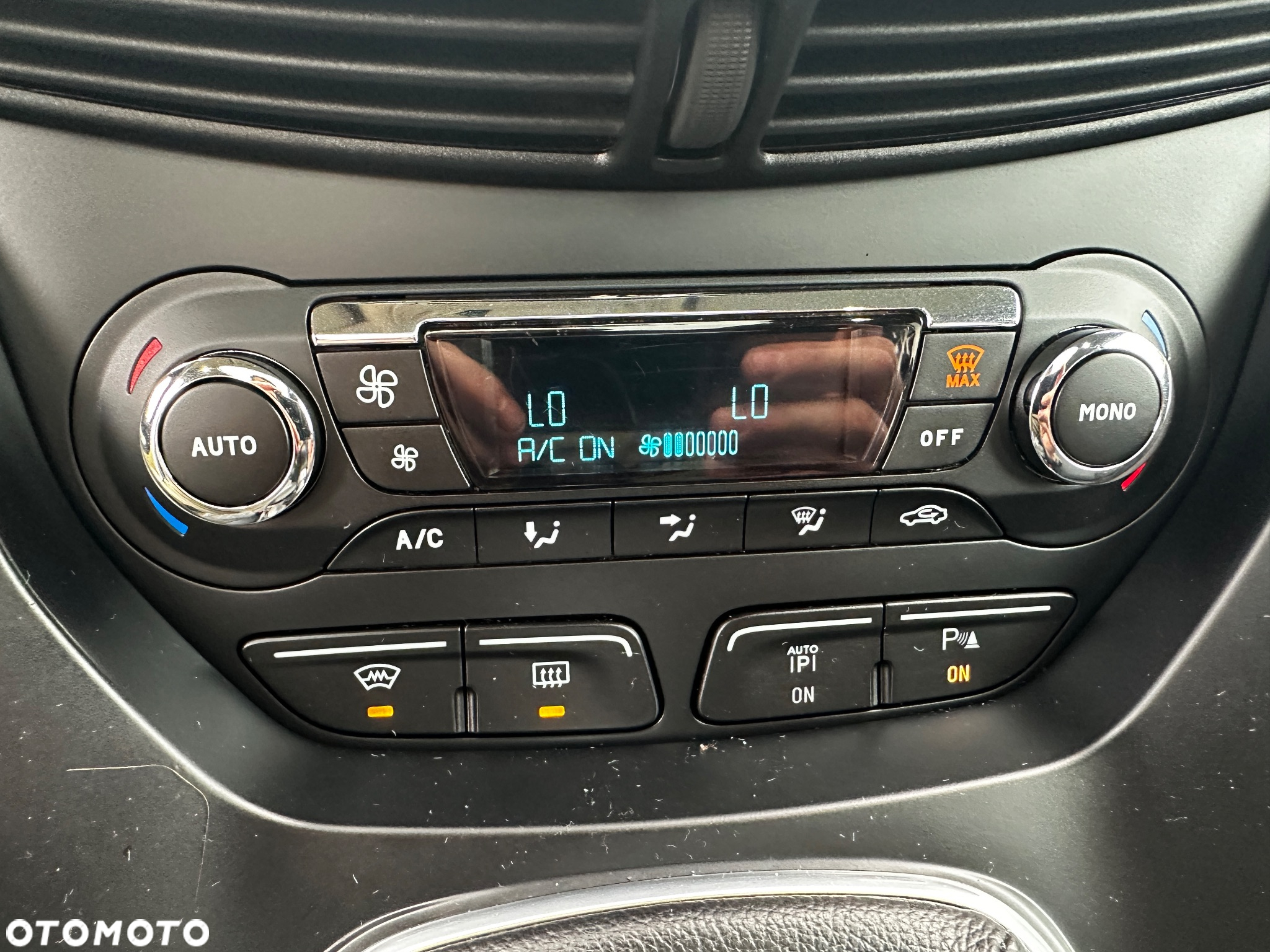 Ford Grand C-MAX 1.6 TDCi Start-Stop-System Titanium - 29