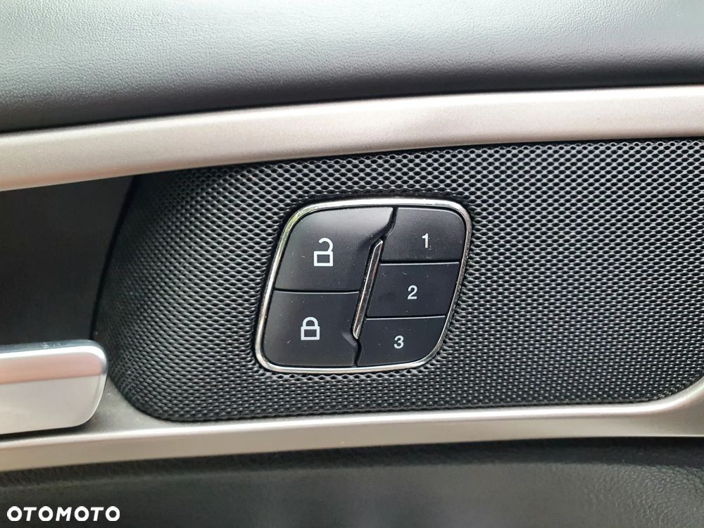 Ford Mondeo Vignale 2.0 TDCi 4WD PowerShift - 26