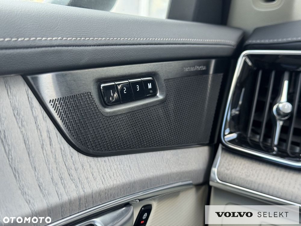 Volvo XC 90 - 35