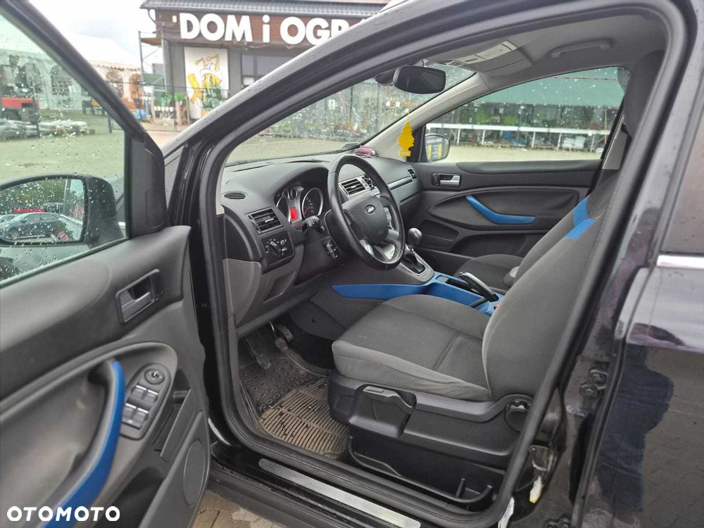 Ford Kuga - 4