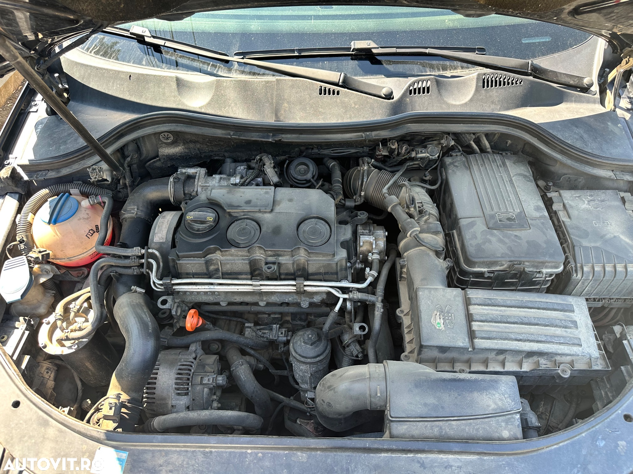 Volkswagen Passat Variant 2.0 TDI Highline DPF 4Motion - 9