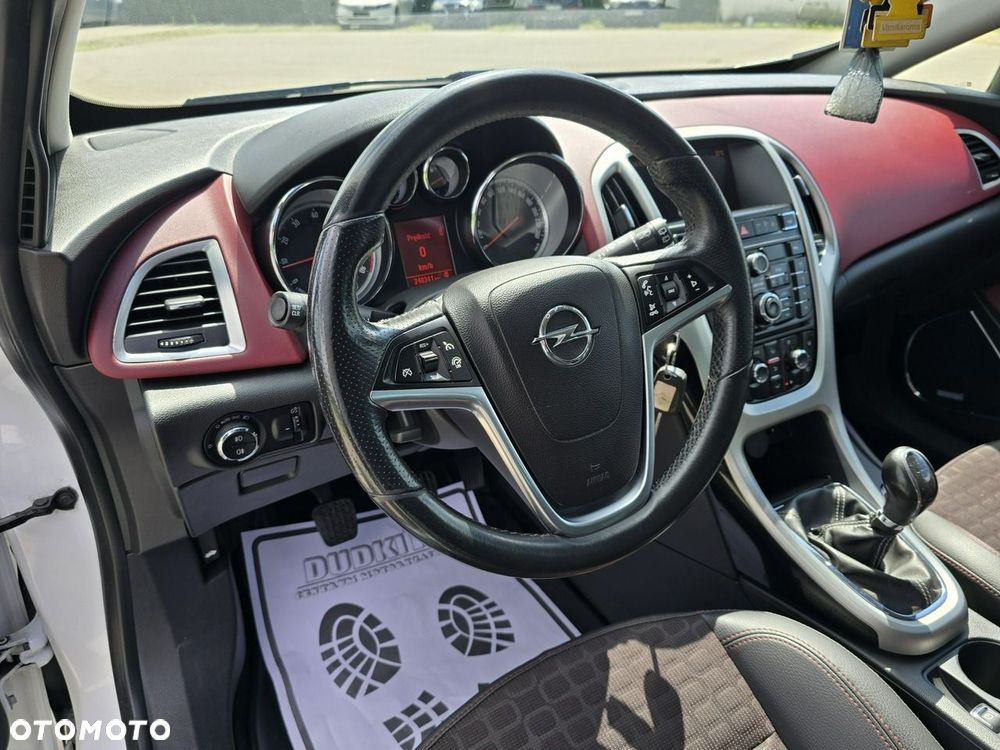 Opel Astra - 16