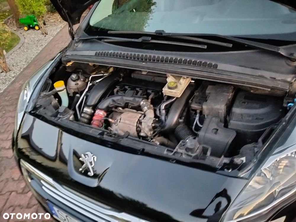 Peugeot 5008 1.6 THP Active - 30