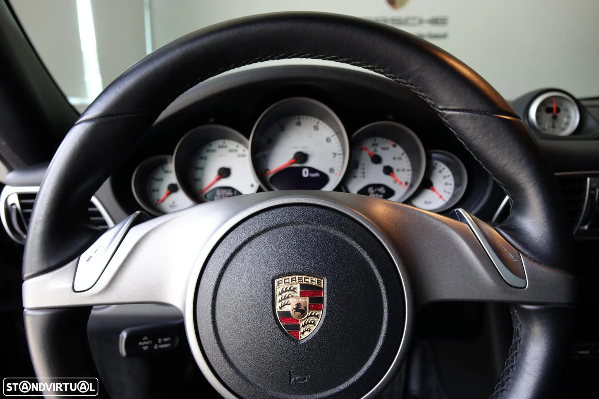 Porsche 911 (997) Carrera 4 S PDK - 13