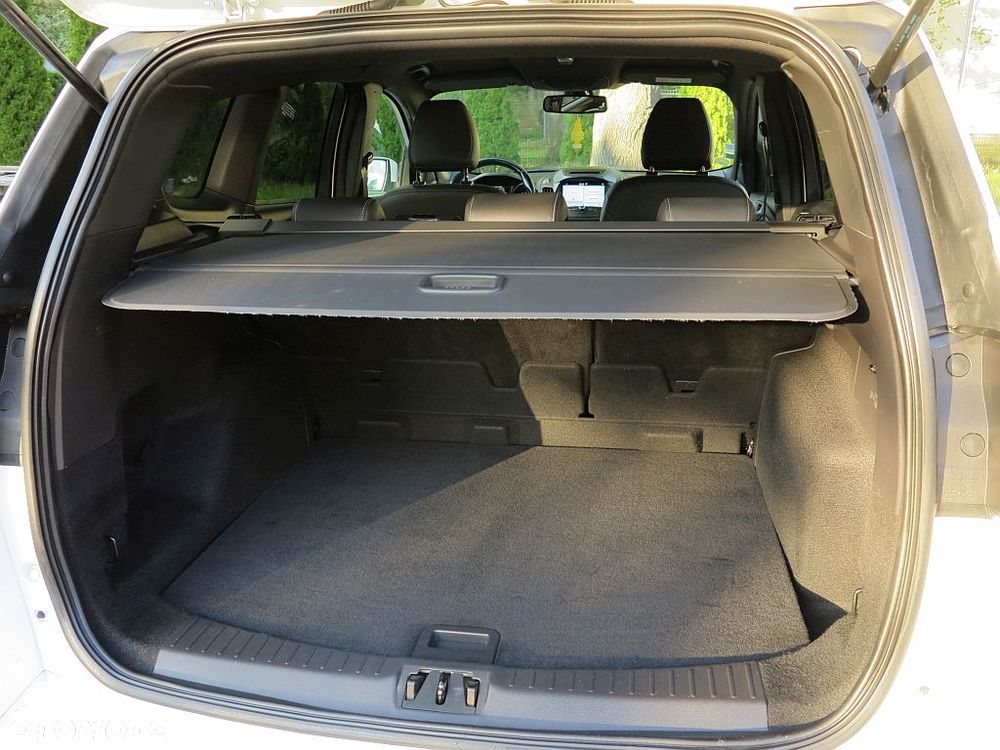 Ford Kuga 2.0 TDCi 4x2 ST-Line - 20