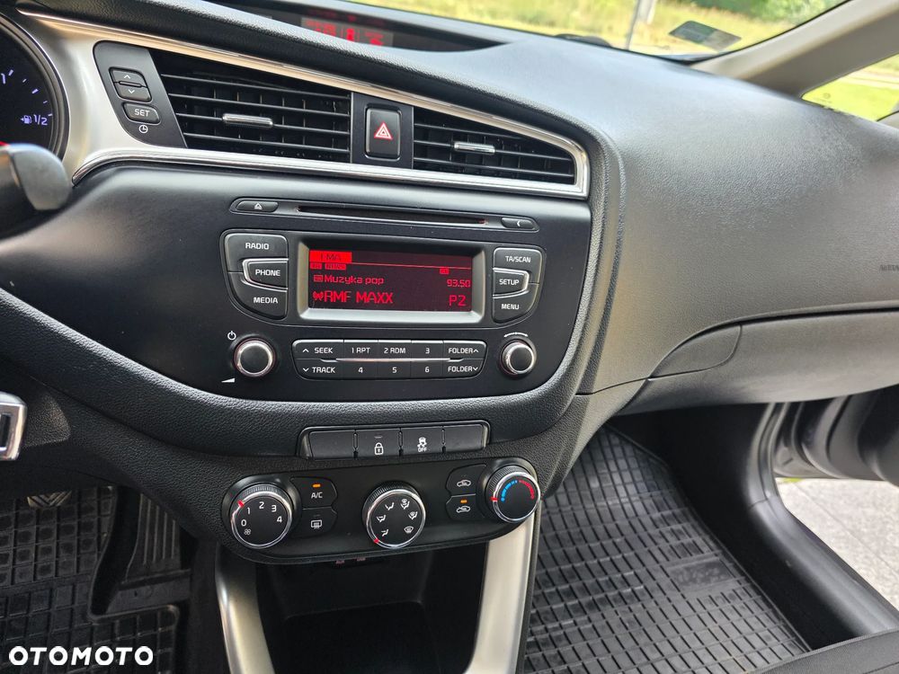 Kia Ceed 1.4 CRDi M - 27