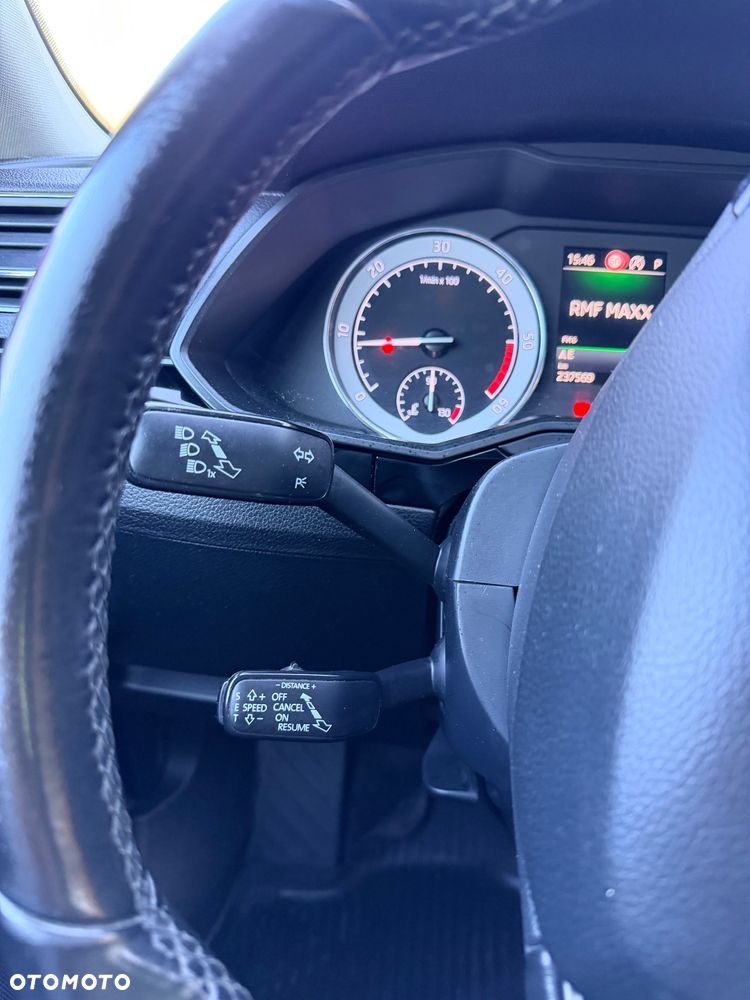 Skoda Superb 2.0 TDI L&K DSG7 - 32