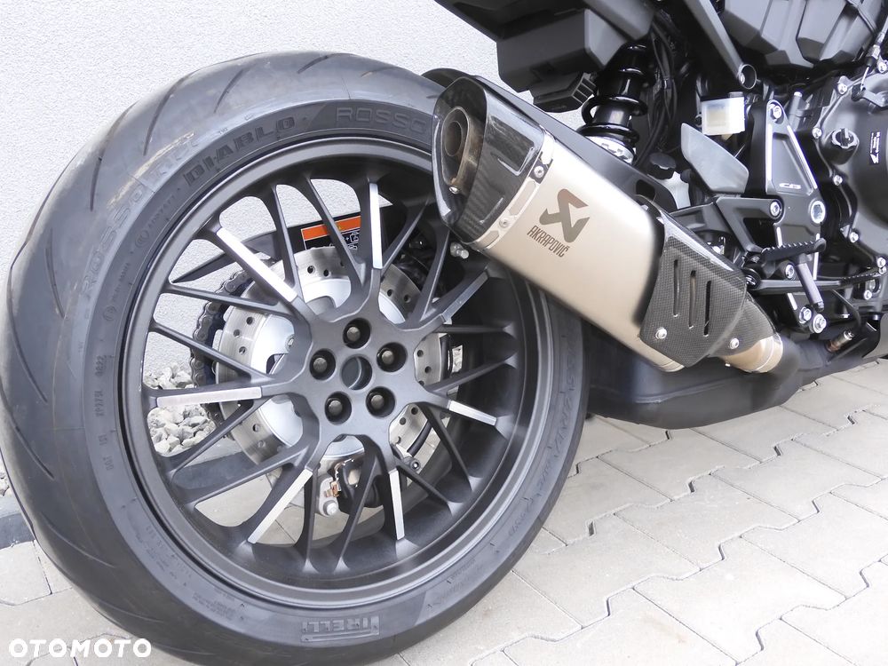 Honda CB - 19