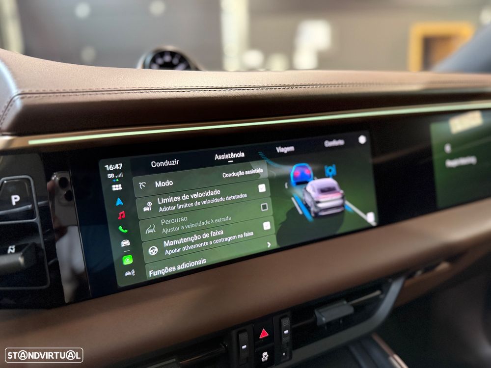 Porsche Macan Electric 4 - 43