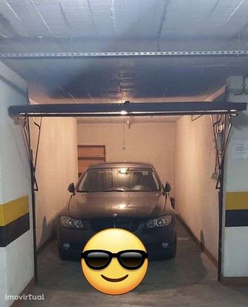 Garagem / Box na Agualva - Cacém Av. Dos Bons Amigos - Grande imagem: 2/2