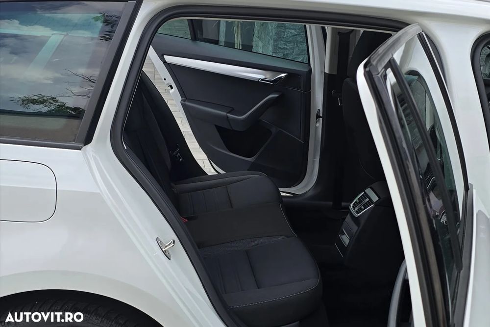 Skoda Octavia 2.0 TDI Ambition - 12