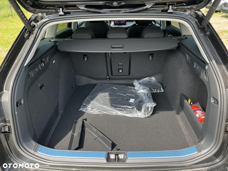 Skoda Superb 1.5 TSI mHEV Selection DSG - 31