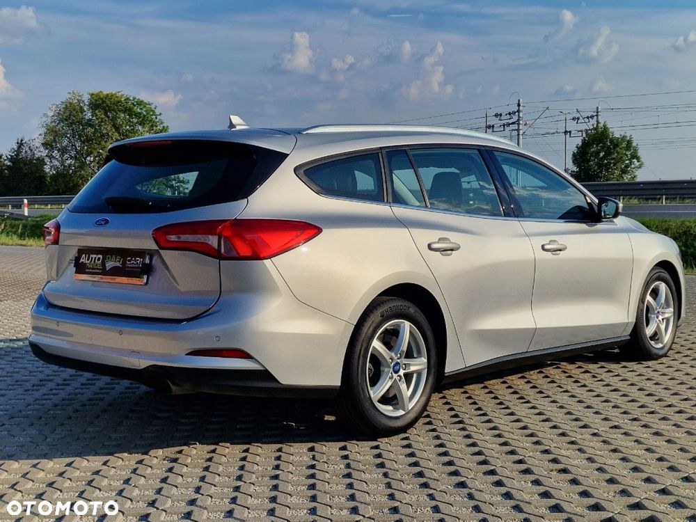 Ford Focus SW - 7