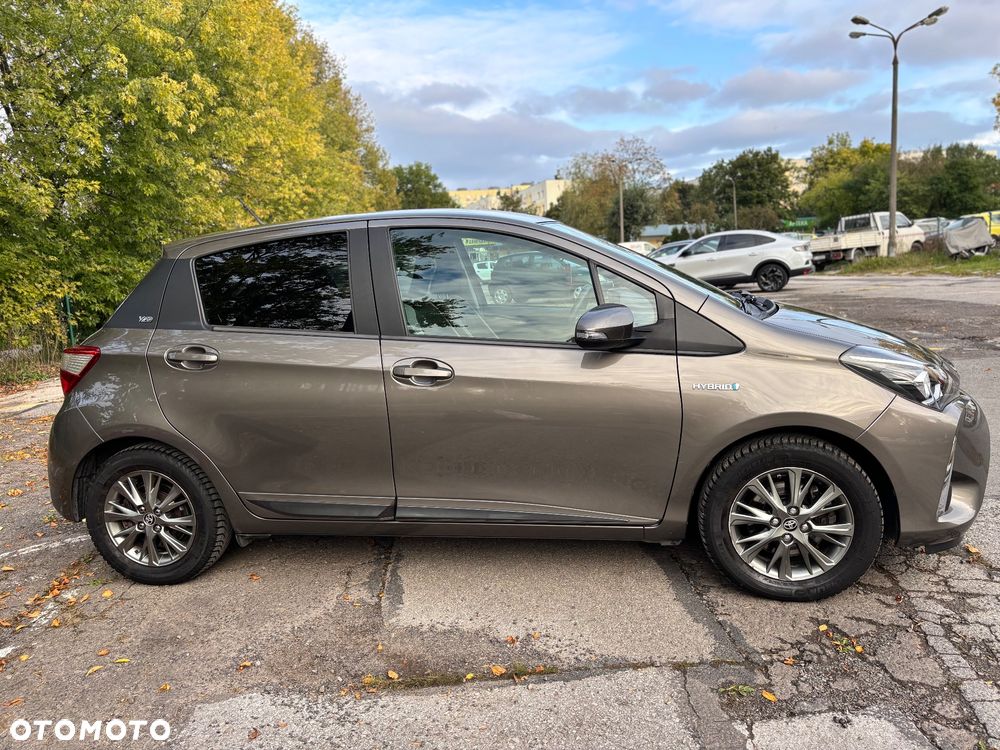 Toyota Yaris - 4