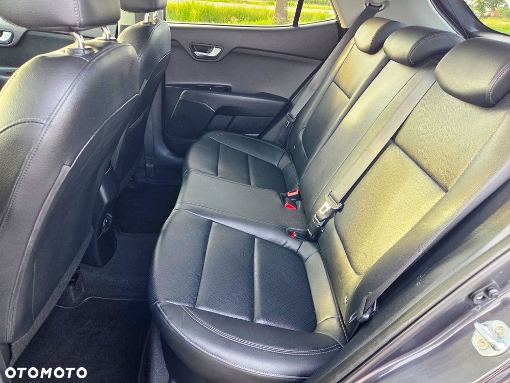 Kia Stonic 1.0 T-GDI 120 Platinum Edition - 30