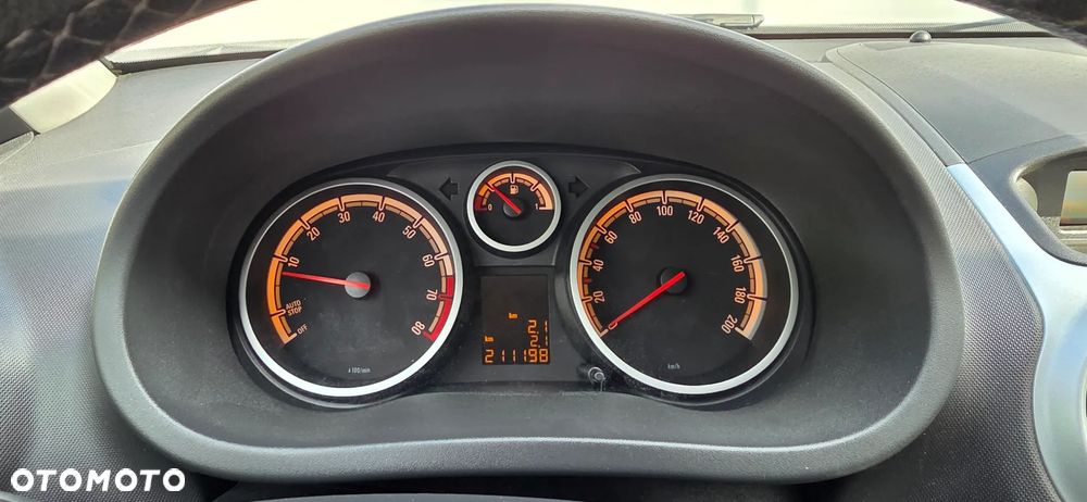 Opel Corsa 1.4 16V 150 Jahre - 26