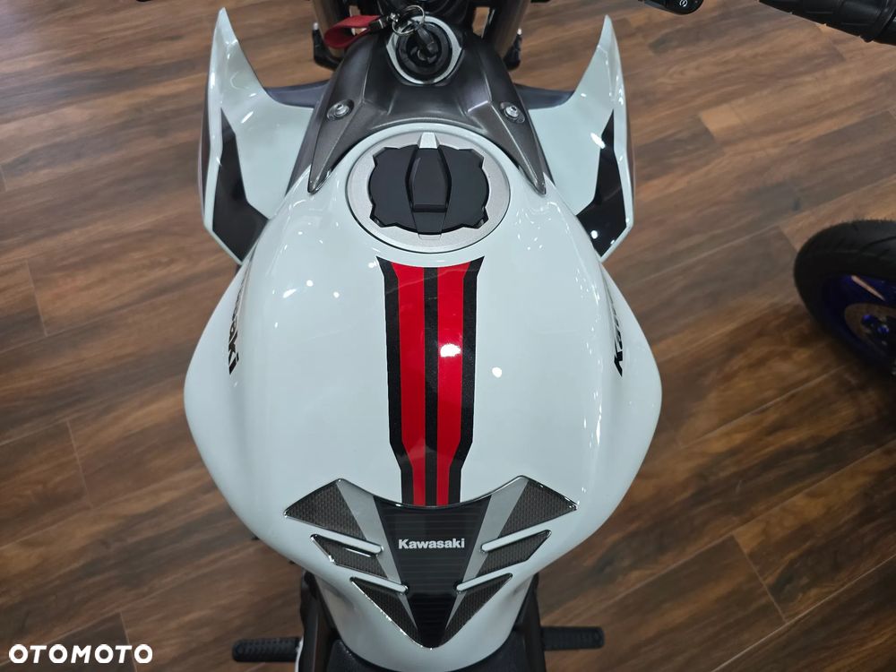 Kawasaki Z 650 - 16