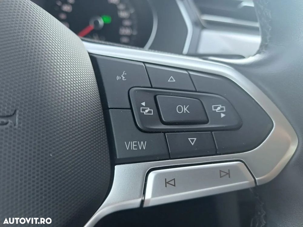 Volkswagen Passat - 16