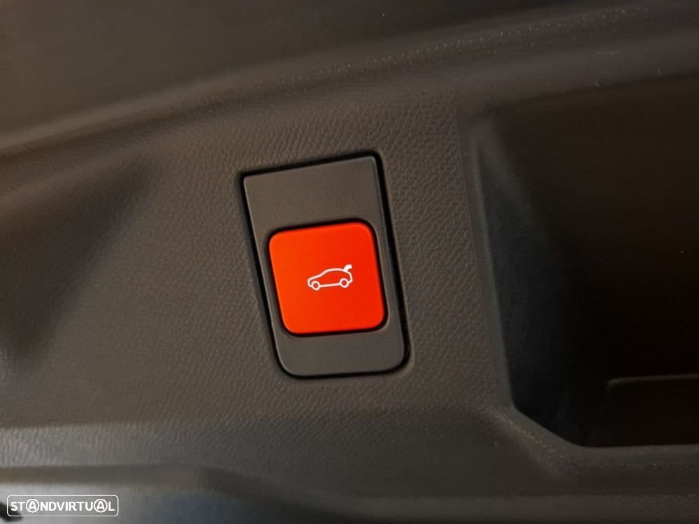 Peugeot E-5008 97 kWh Long Range GT - 28
