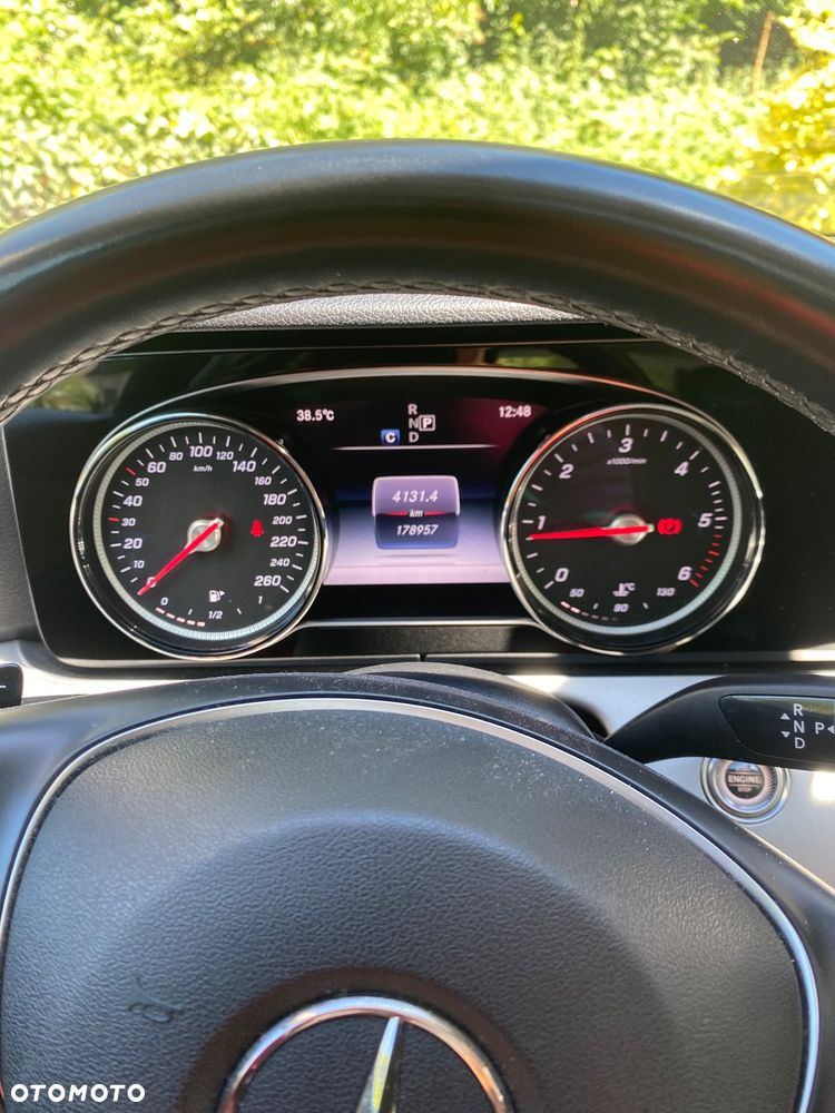 Mercedes-Benz Klasa E 220 d 9G-TRONIC - 6