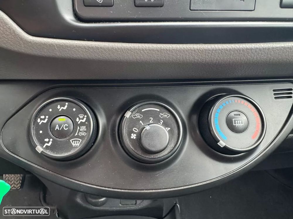 Toyota yaris bizz (nlp 1.0 vvt-i 1.0) - 12