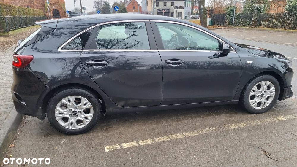 Kia Ceed - 13