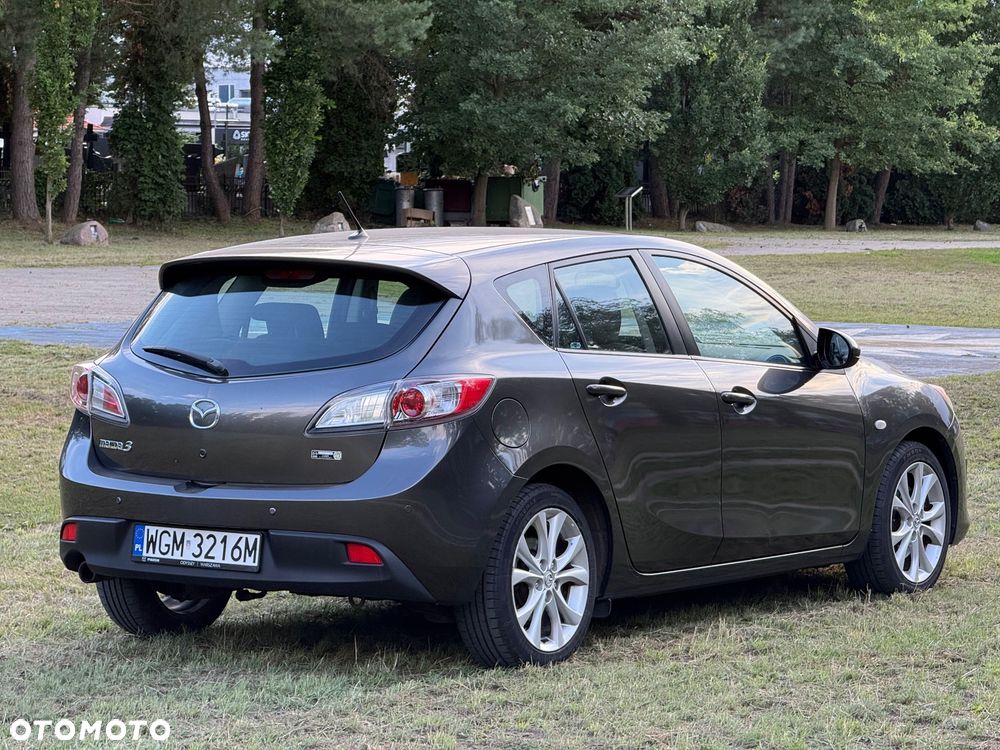 Mazda 3 2.0 Exclusive + - 4