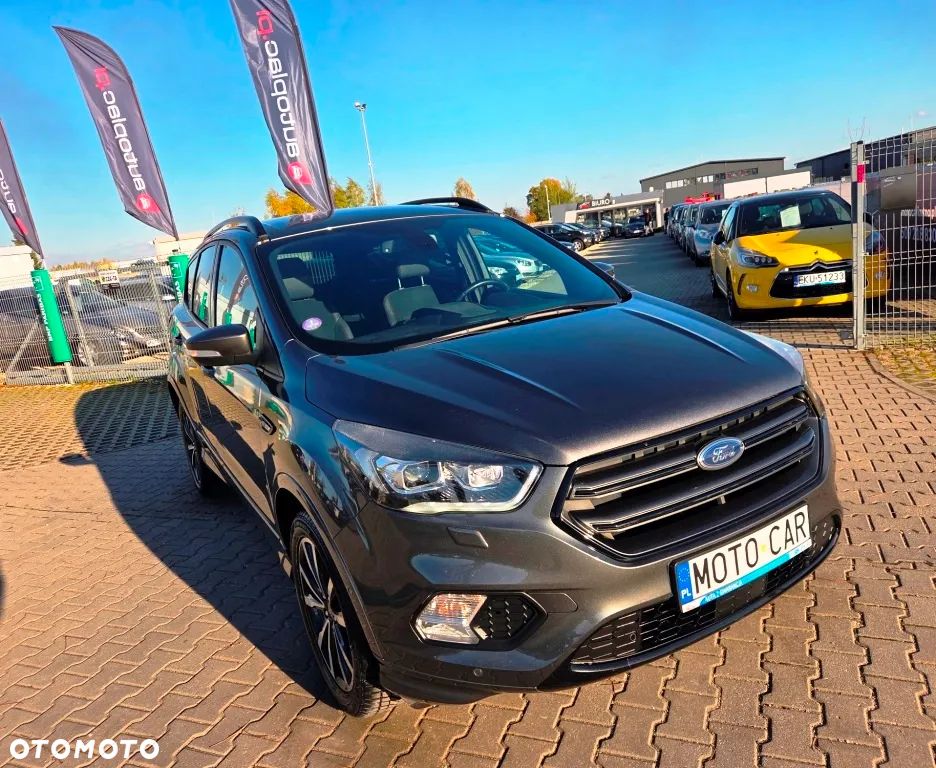 Ford Kuga 1.5 EcoBoost 2x4 ST-Line - 23