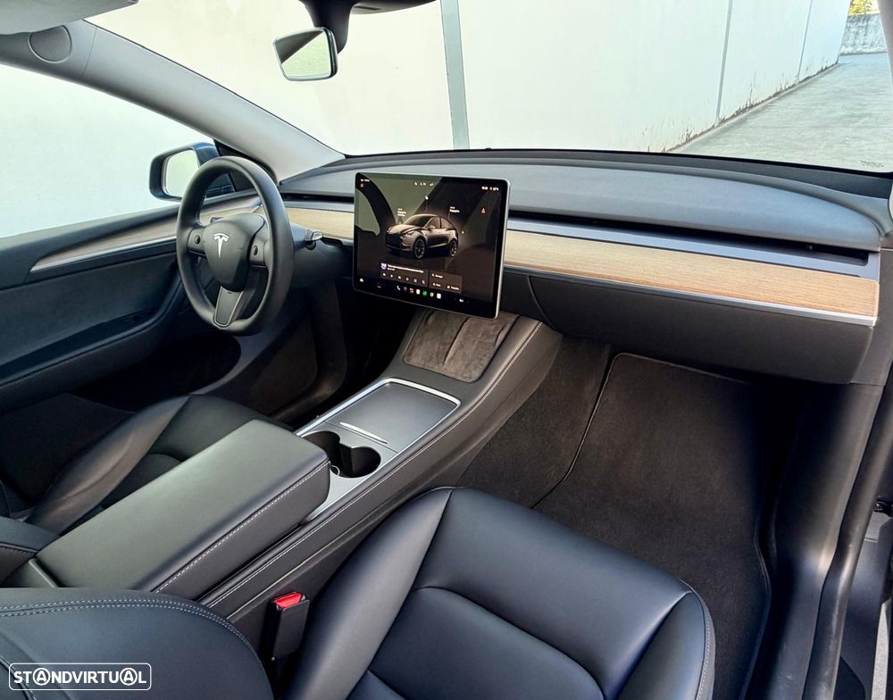 Tesla Model Y Long Range Dual Motor AWD - 7
