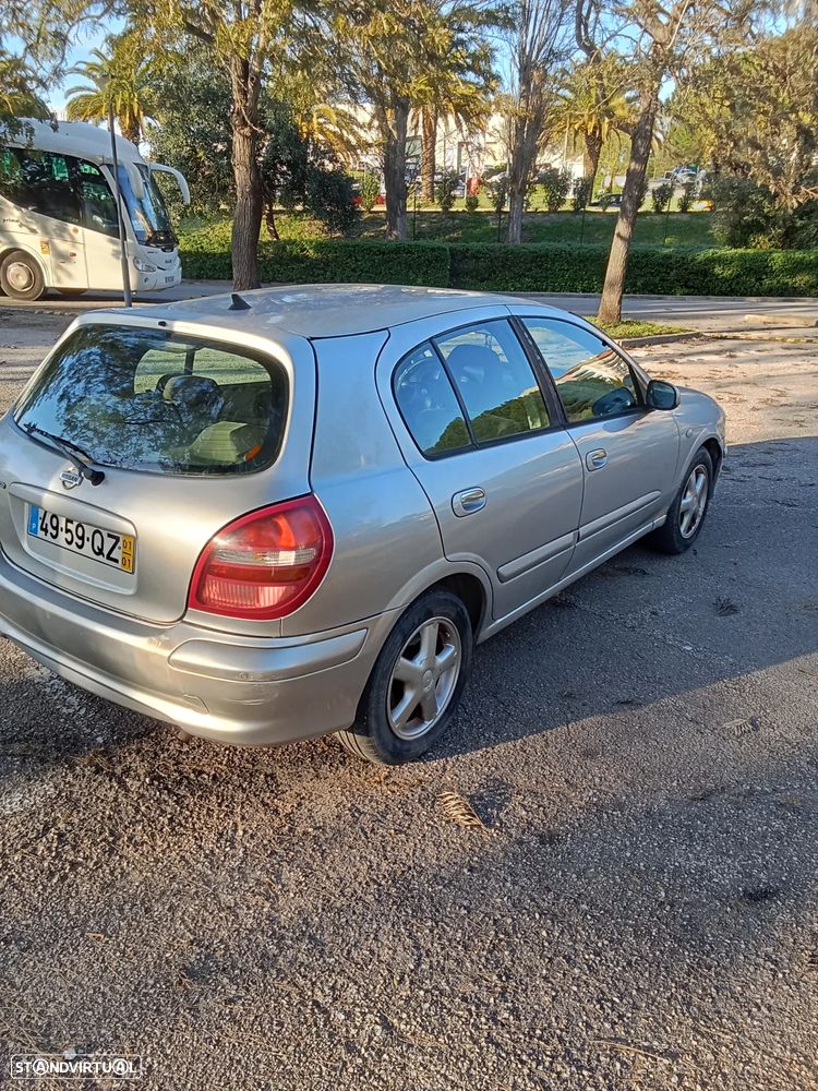 Nissan Almera 1.5 Luxury - 3