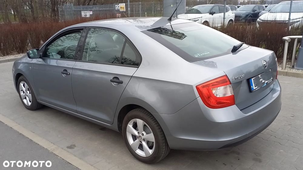 Skoda RAPID 1.2 TSI Active - 7