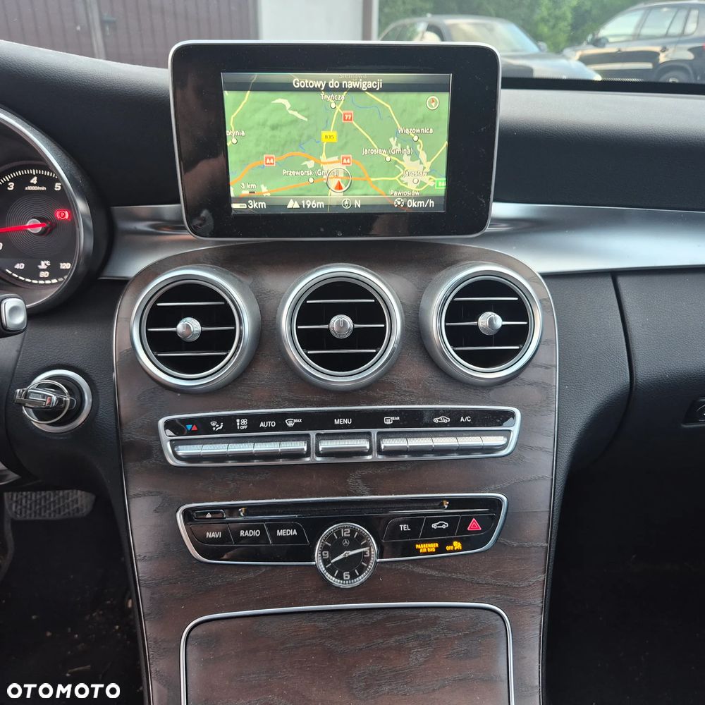 Mercedes-Benz Klasa C 180 7G-TRONIC - 16