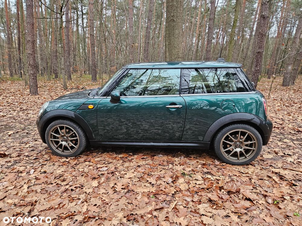 MINI Cooper Standard - 1