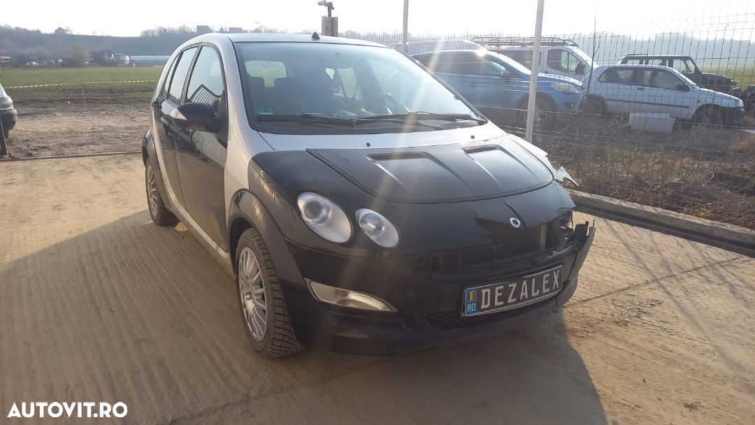 Dezmembrari Smart Forfour 2004 HATCHBACK 1.3B - 1