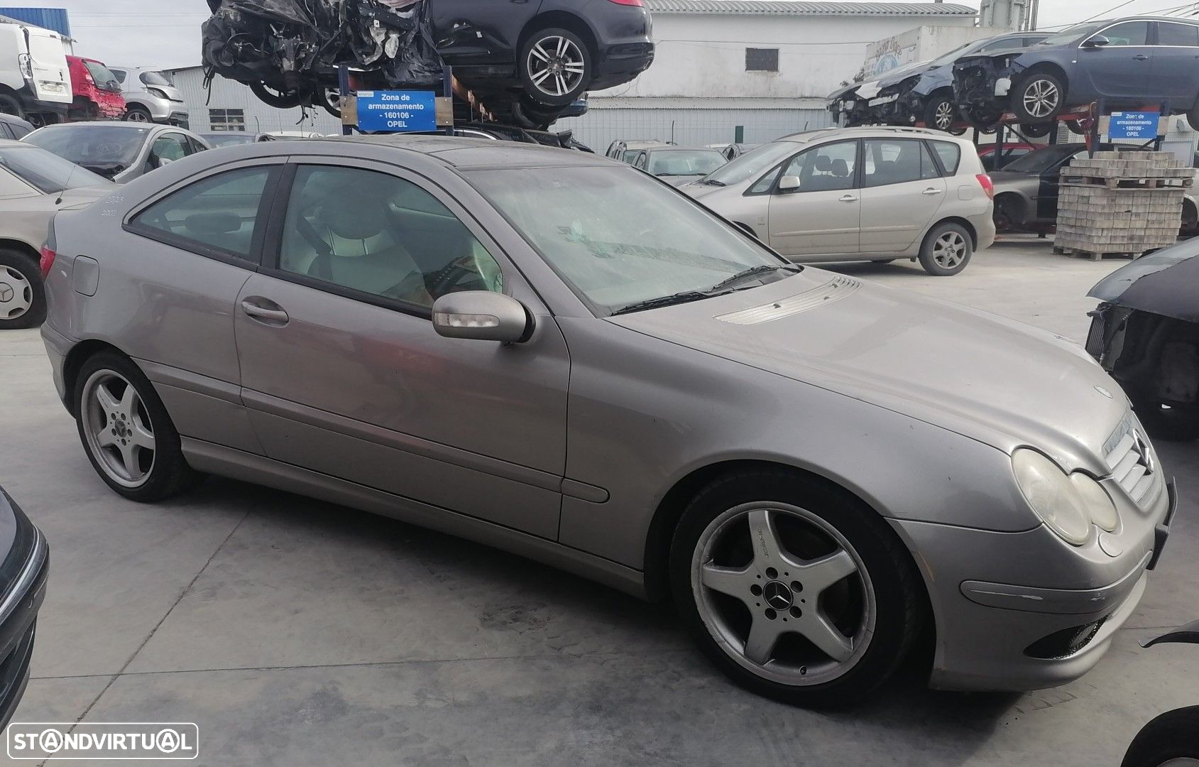Peças Mercedes-Benz C-Class Coupe(W203) 2000 a 2007 - 11