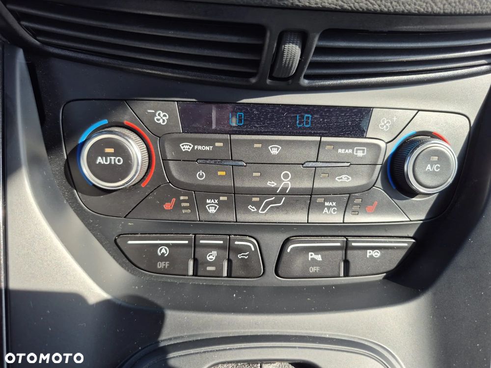 Ford Kuga 2.0 TDCi 4x4 ST-Line - 31