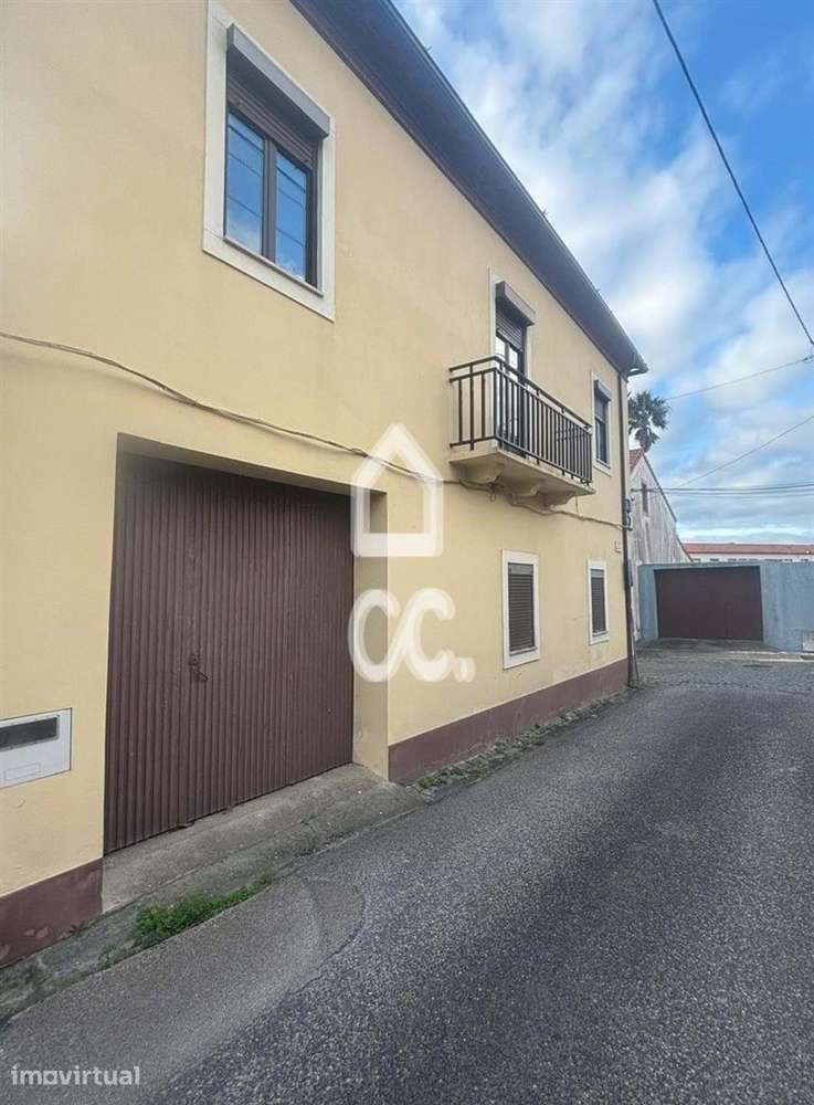 Prédio T4 Venda em Vieira de Leiria,Marinha Grande - Grande imagem: 2/35
