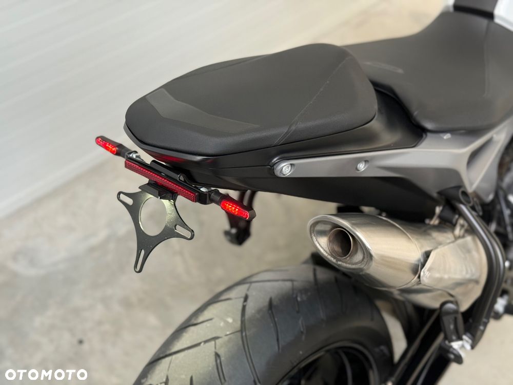 KTM Duke 790 - 19