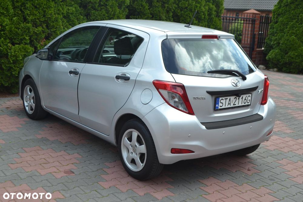 Toyota Yaris 1.33 Premium - 10