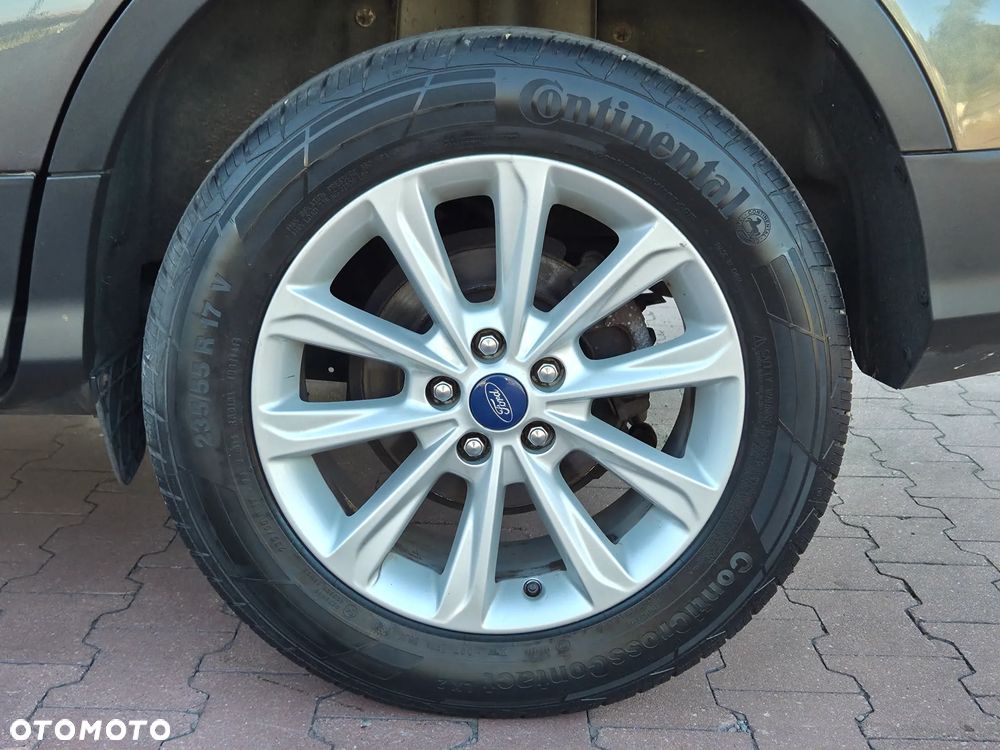 Ford Kuga 2.0 TDCi 4x2 Titanium - 33