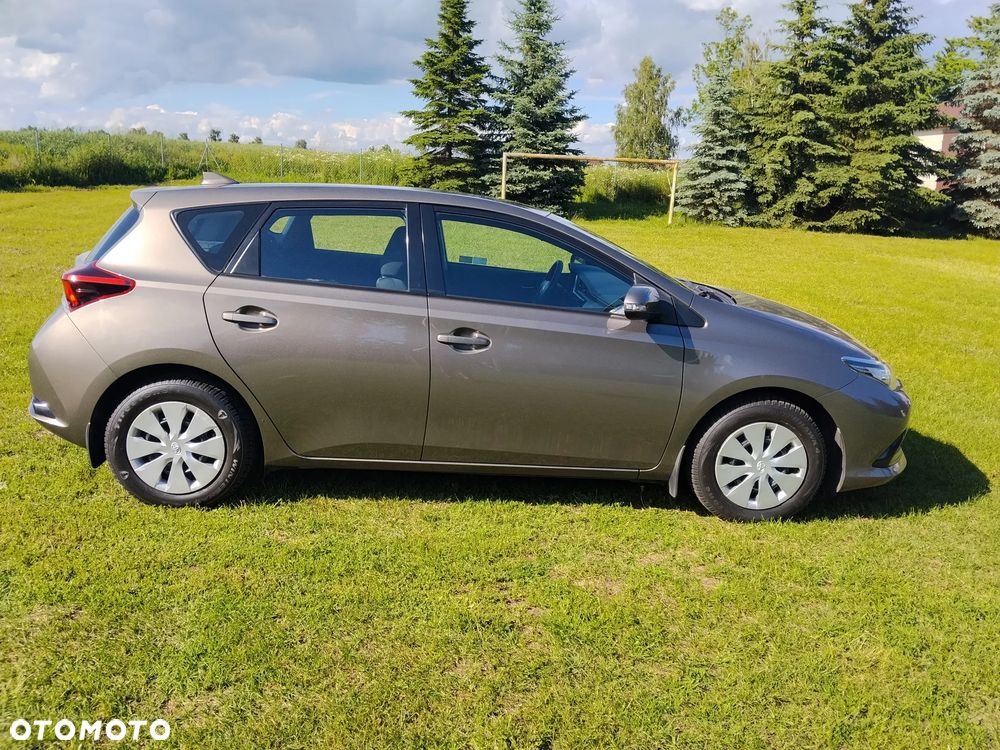 Toyota Auris 1.33 VVT-i Active - 2
