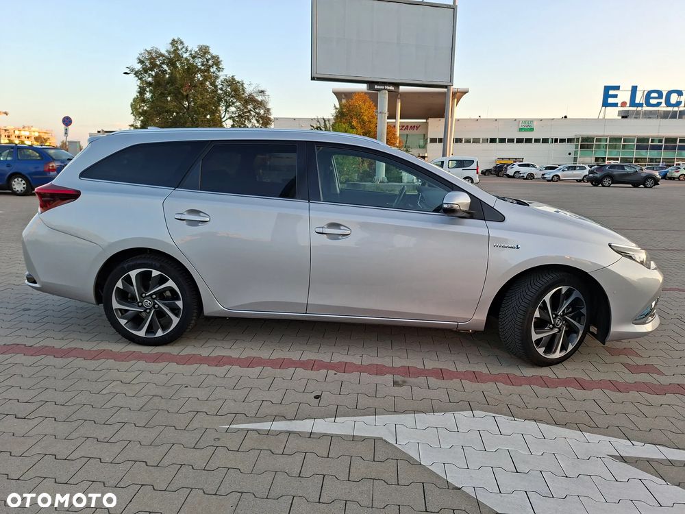 Toyota Auris 1.8 HSD Sol - 9