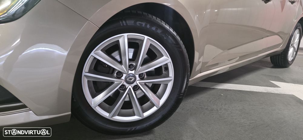 Renault Mégane Sport Tourer ENERGY dCi 130 BOSE EDITION - 6