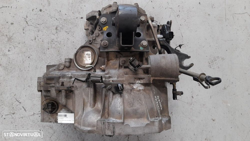 CAIXA VELOCIDADES NISSAN ALMERA TINO 2004 - 2