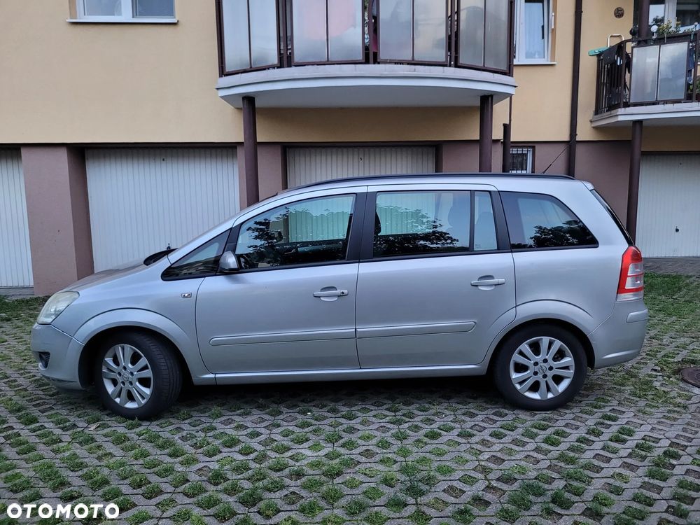 Opel Zafira 1.8 Essentia - 4