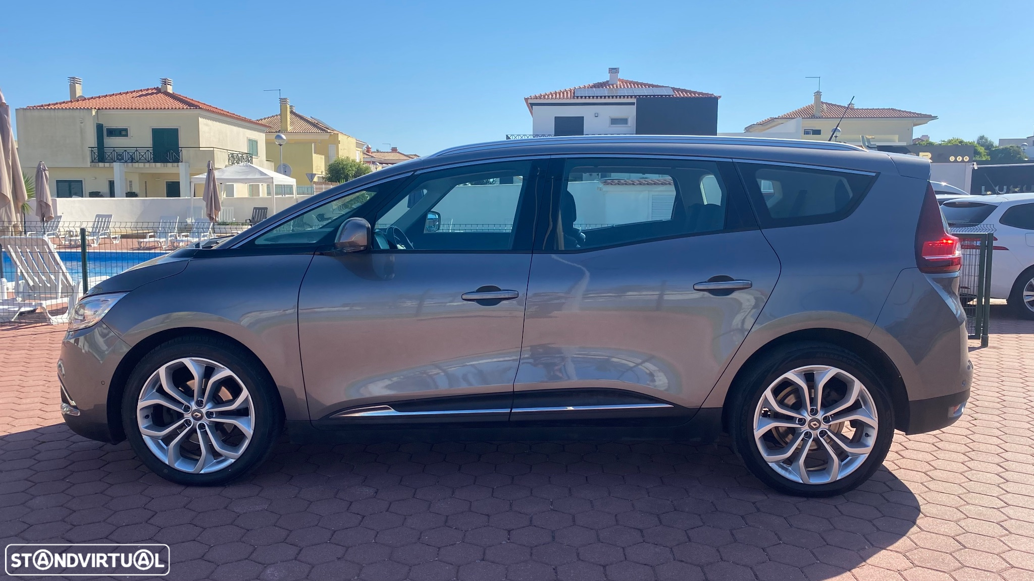 Renault Grand Scénic 1.6 dCi Intens SS - 7