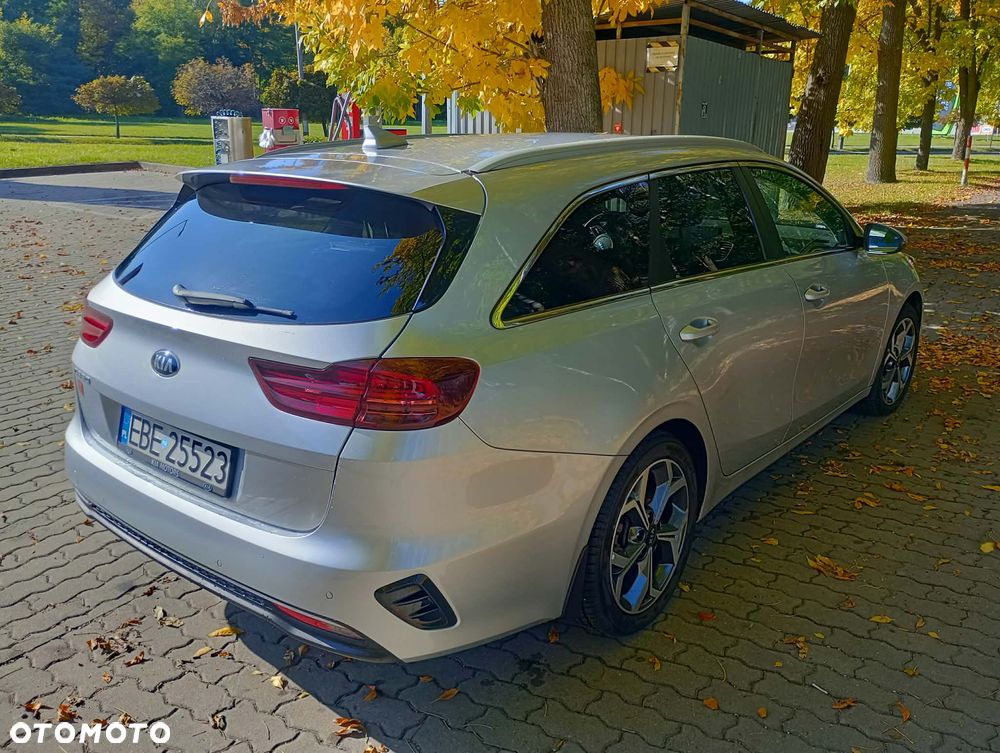 Kia Ceed 1.4 T-GDI L Business Line Plus - 12