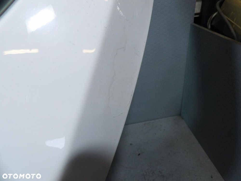 KIA PRO CEED I TYLNA KLAPA  WD - 3