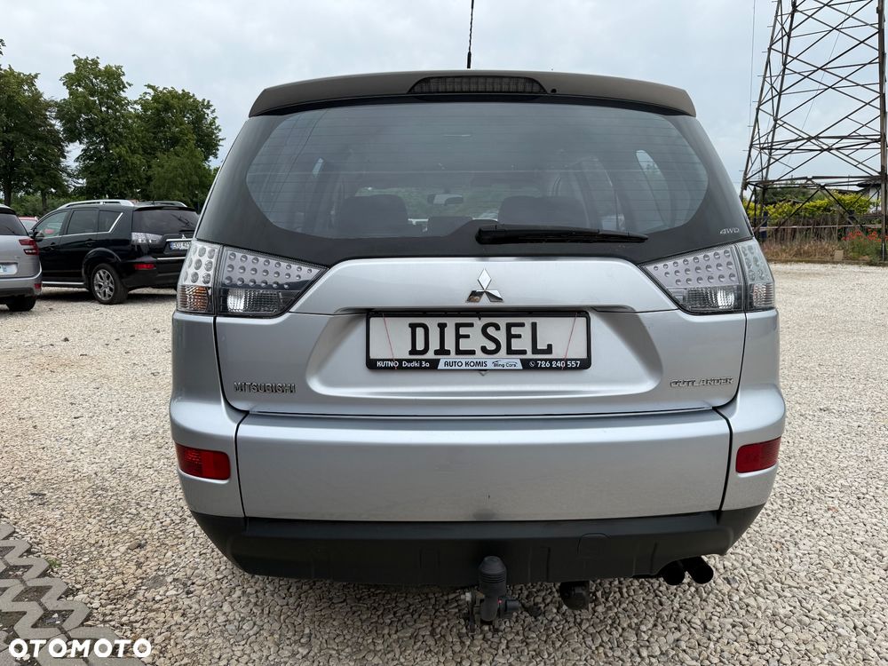 Mitsubishi Outlander 2.0 DID Intense + - 19
