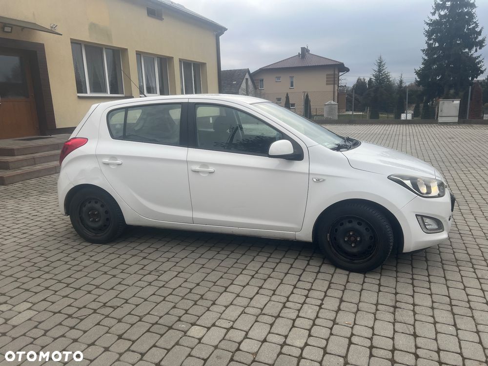 Hyundai i20 1.2 Trend - 4